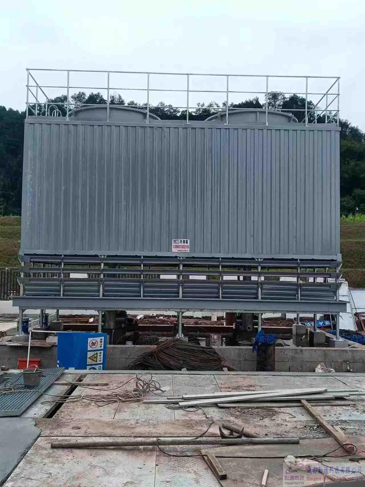 宜宾冷却塔，玻璃钢冷却塔安装项目现场